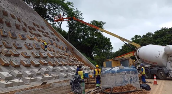 Maricá: Serra do Mato Grosso tem nova interdição para ação em encosta 6 concretagem rj106