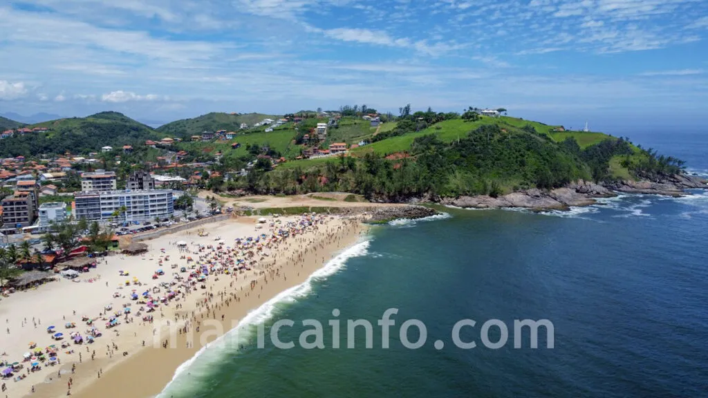 Em Maricá, sol reaparece e leva banhistas a encherem as praias 10 Praia de Ponta Negra 31 12 2022 marica foto joaohenrique maricainfo