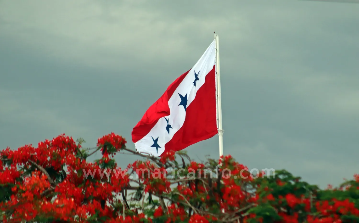 Inscrições abertas para concurso público do IDR Maricá com salários de até R$ 7 mil 8 bandeira de marica rj foto maricainfo