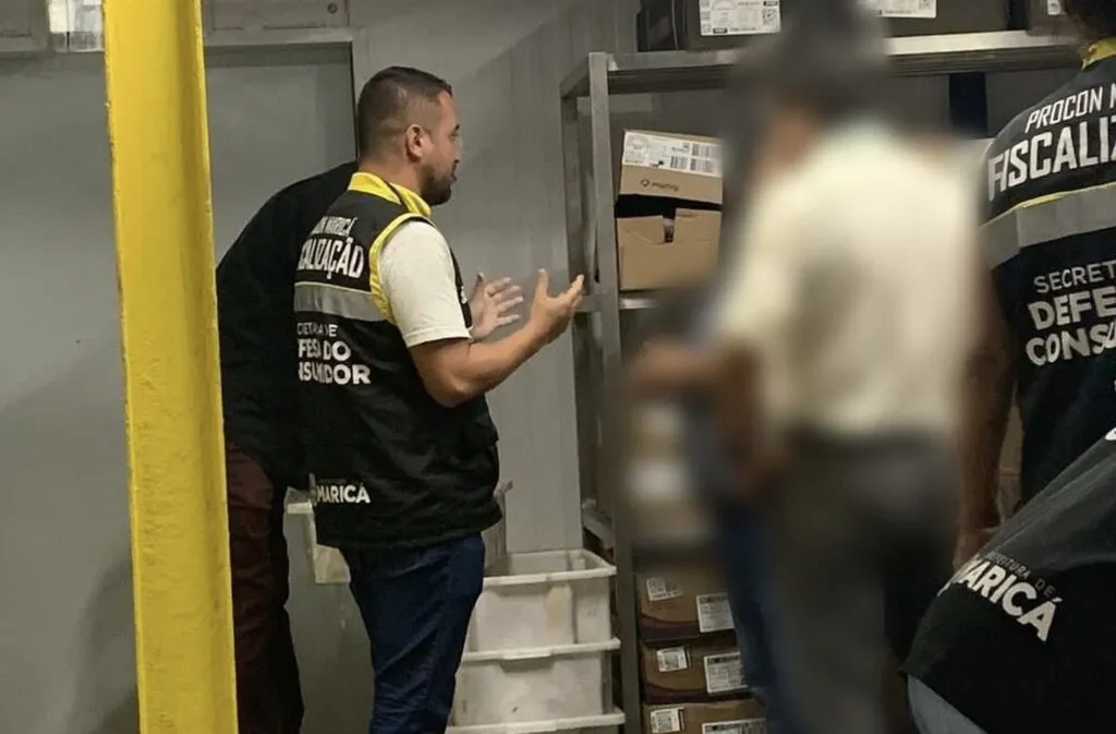Maricá: Procon descarta 85kg de alimentos impróprios em supermercado 10 423A3CA8 88B7 42D1 8272 6354D89DAA46