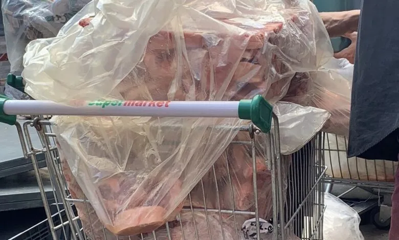 Maricá: Procon descarta 85kg de alimentos impróprios em supermercado 9 4B4CF8A3 5013 4338 9AED 2A63D5902F6A