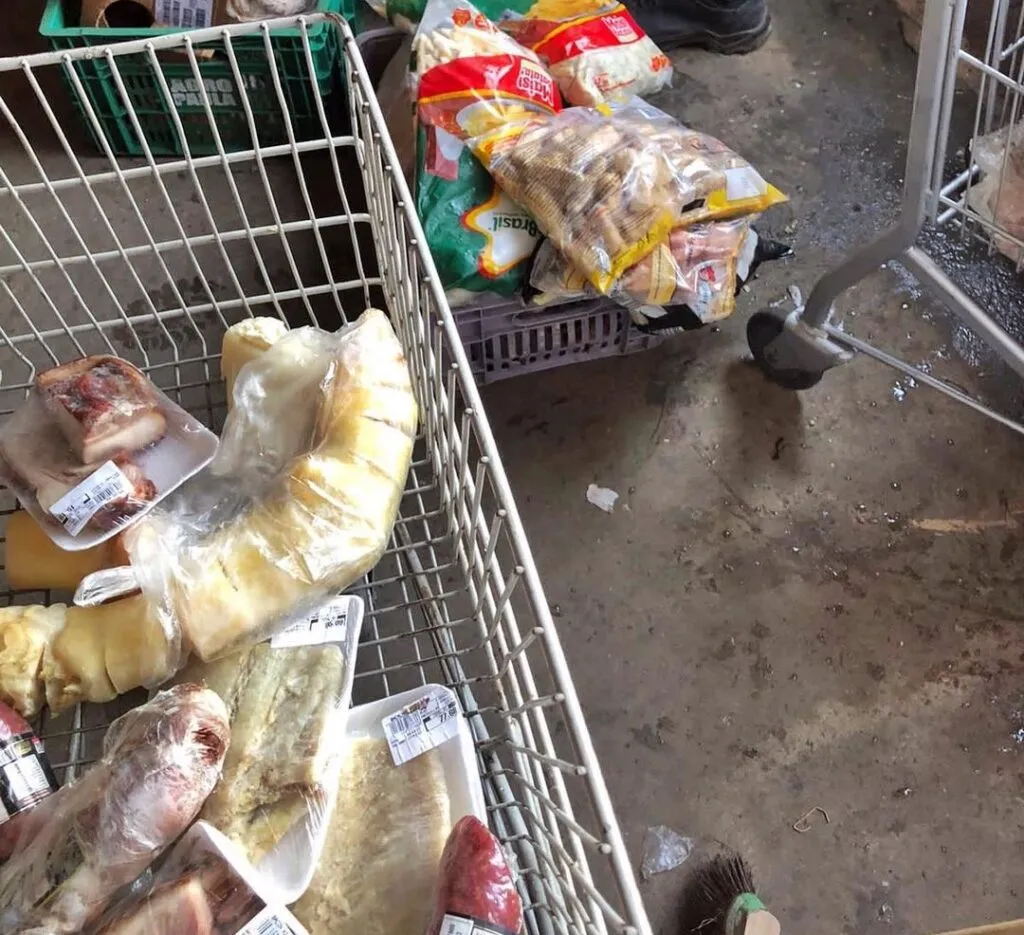 Maricá: Fiscalização do Procon descarta mais de 140kg de alimentos impróprios para consumo 6 prodtos valida