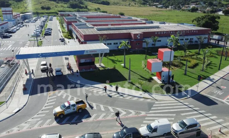 Troca de tiros entre policiais e criminosos deixa jovem baleado em Itaipuaçu 6 hospital municipal dr ernesto che guevara marica rj