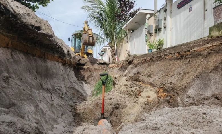 Itaipuaçu: Obras de esgotamento sanitário avançam 6 obra esgotamento itaipuacu