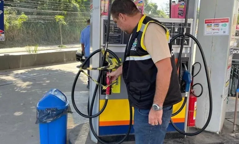 Procon interdita bombas irregulares em posto de combustíveis em Itaipuaçu 7 posto de combustiveis
