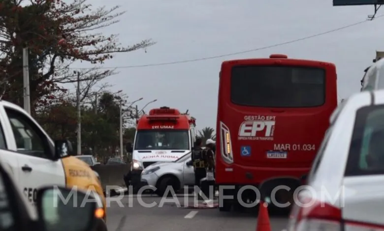 Acidente envolvendo ônibus e carro de passeio na RJ-106 em Maricá 6 rj106