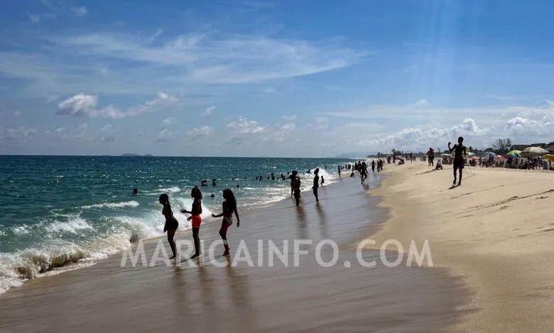 Em Maricá, moradores e visitantes curtem domingo de sol nas praias 8 praia cordeirinho fev 2024