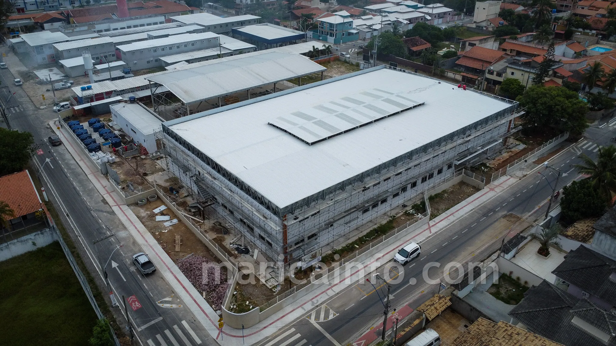 Itaipuaçu: Prefeito Fabiano Horta visita obra de escola estadual construída com recursos municipais 10 IMG 1827