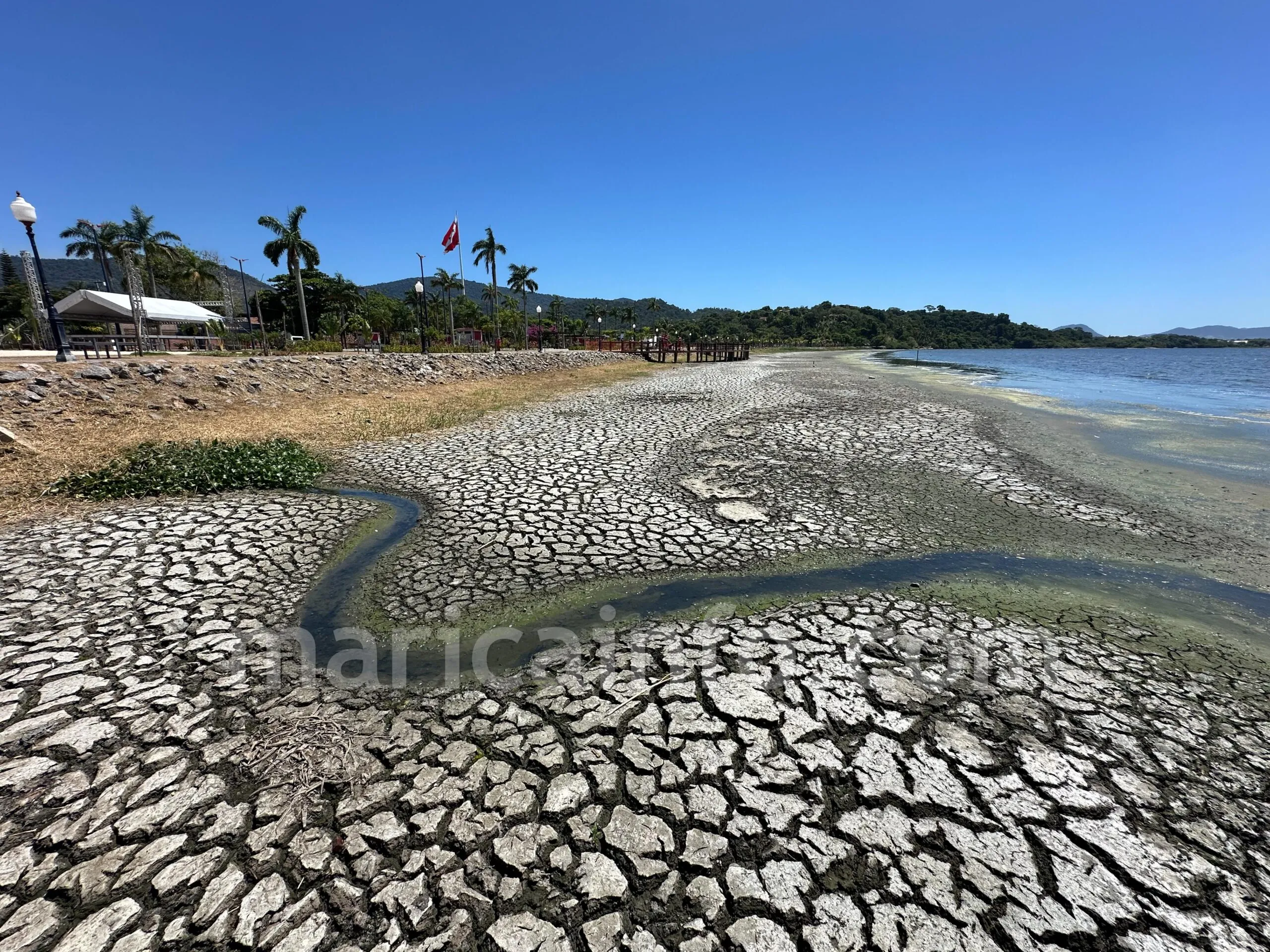 Maricá: Estiagem volta a secar lagoas, passando a receber apenas esgoto 8 estiagem scaled