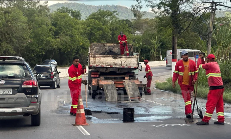 Somar realiza tapa-buracos na RJ-106 após abertura de crateras causadas pelas chuvas em Maricá 7 tapa buraco