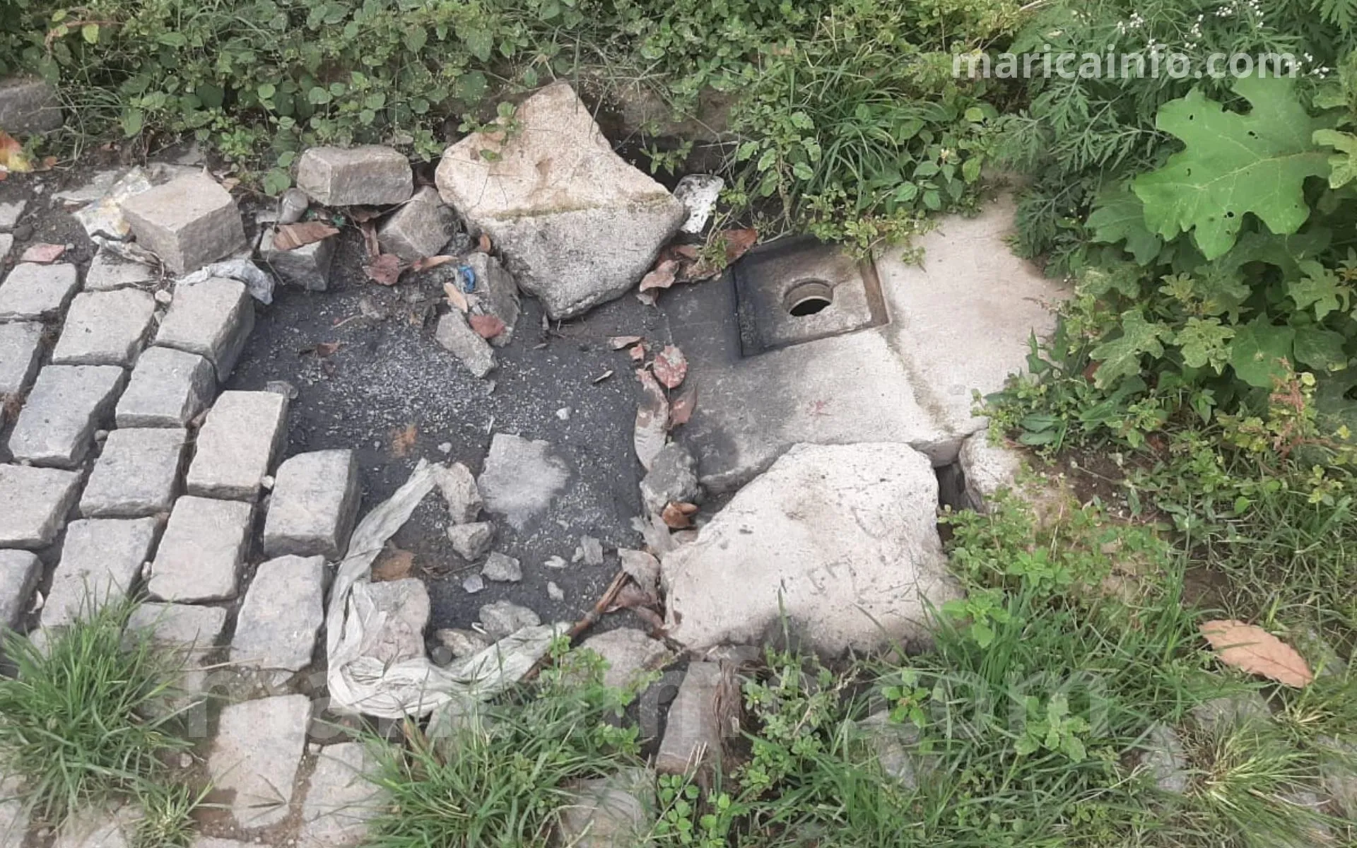 Maricá: Moradores cobram solução para vazamento de esgoto em Ponta Negra, próximo ao Farol 9 materia foto destaque 650 x 450 px 3