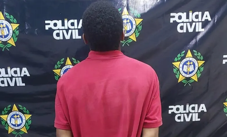 Polícia Civil prende suspeito de roubo em Maricá 8 preso 82 dp marica e1760565706381